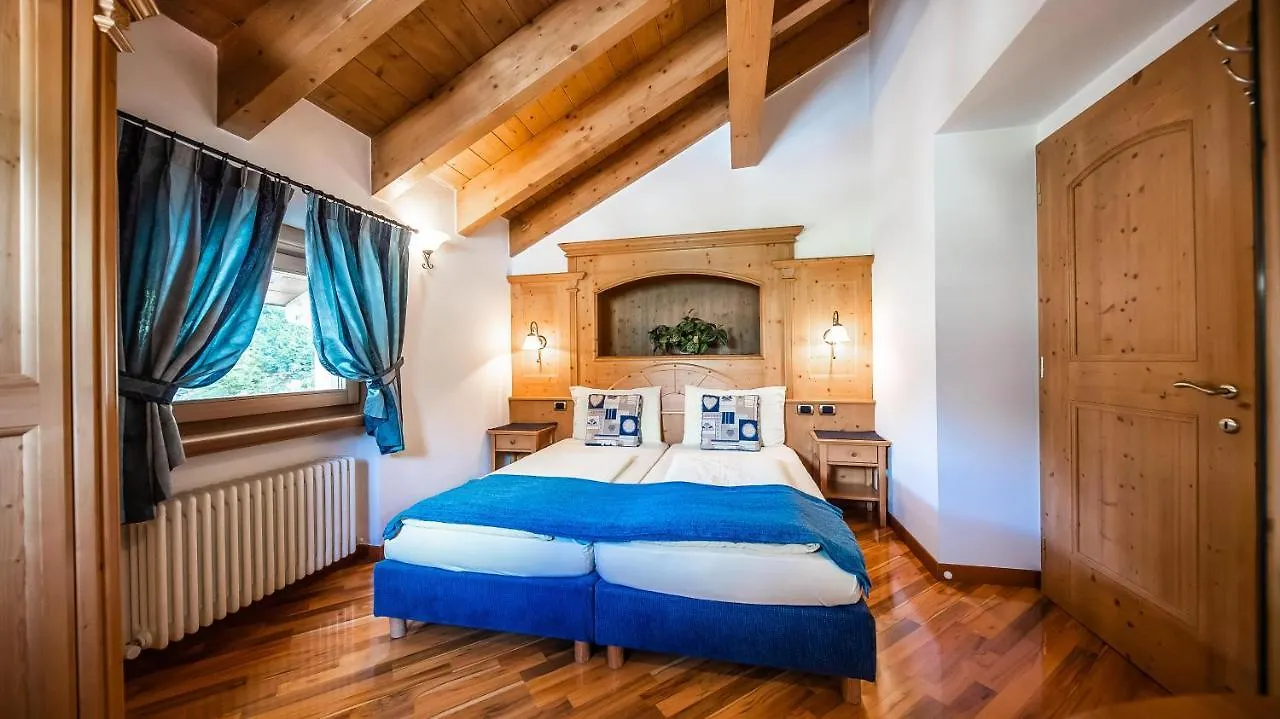 Chalet Mottolino Livigno 2*,  Italy